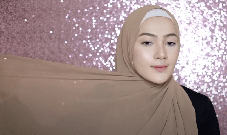 hijab-pashmina-menutup-dada-23